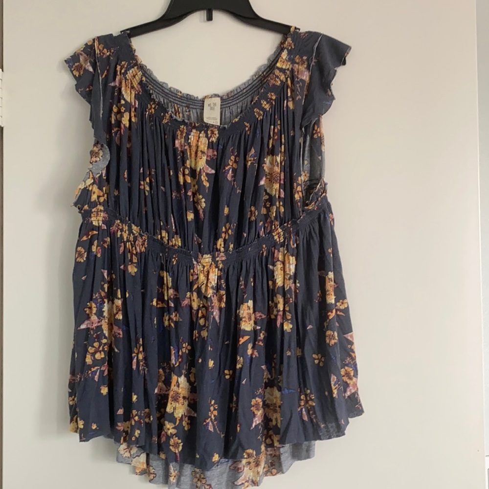 We the free. Free people. Peasant top size L